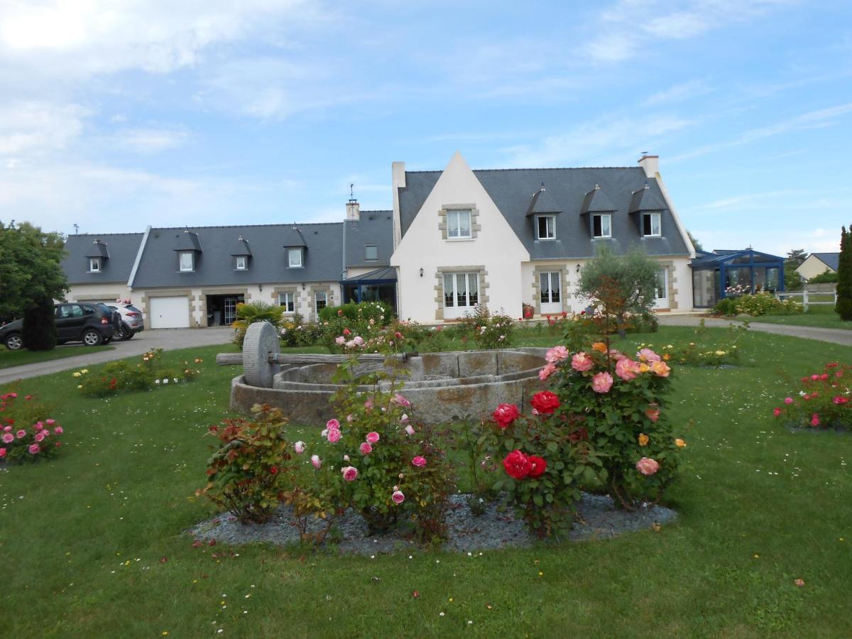 Petit Châtelet bis Hirel Buitenkant foto