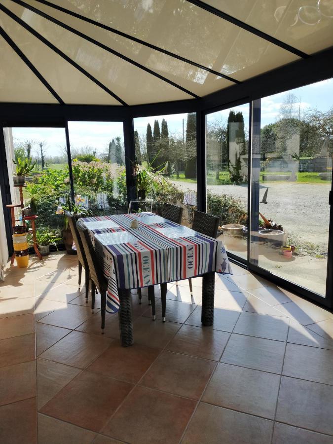 Petit Châtelet bis Hirel Buitenkant foto