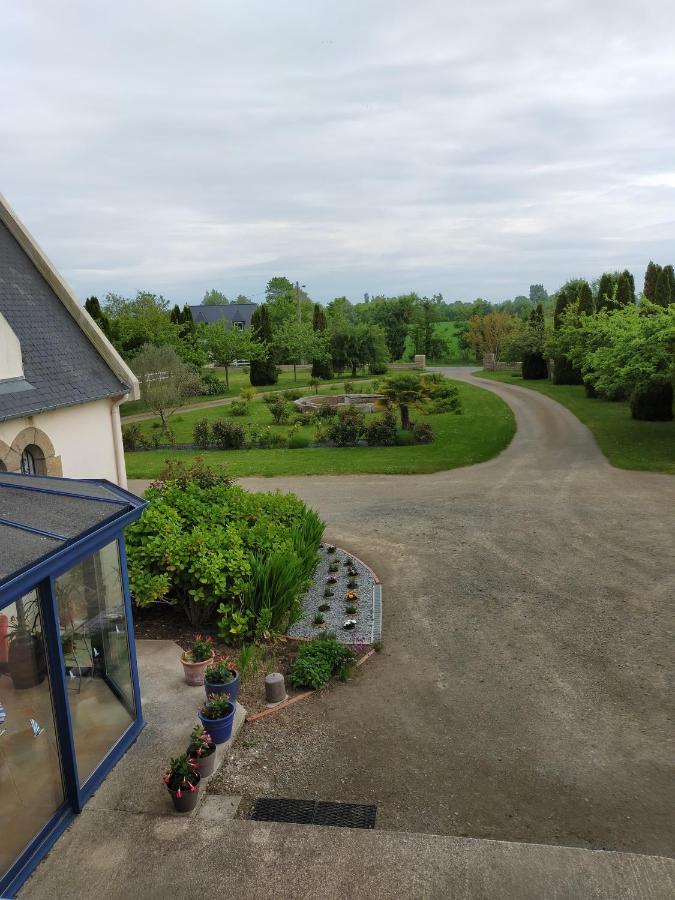 Petit Châtelet bis Hirel Buitenkant foto