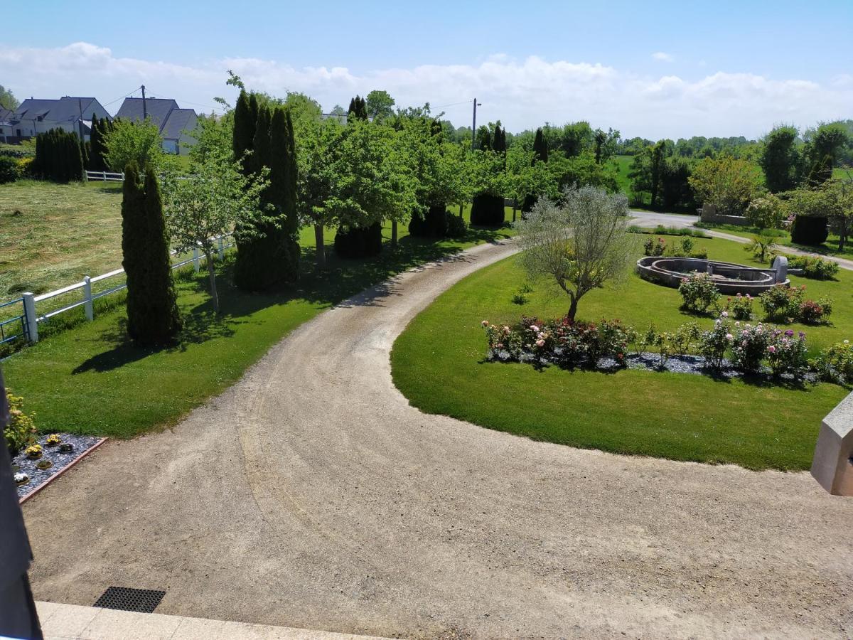 Petit Châtelet bis Hirel Buitenkant foto